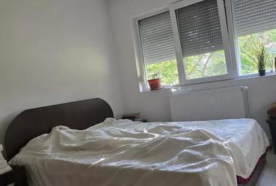 Zona  Favorit -Circumvalatiunii - Apartament 3 Camere  Spatios - Parter Inalt - 5