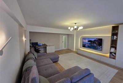 Apartament cu 3 camere decomandat în Timpuri Noi