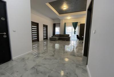 Apartament de vanzare 3 camere de 72mp zona Dambul Rotund - 2