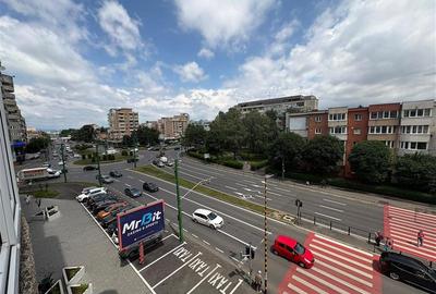 Apartament cu 3 camere decomandat în Aurel Vlaicu