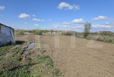Teren Construcții intravilan de 2000 mp, în Lucian Blaga