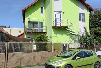 Casă individuală cu 6 camere în Gheorgheni