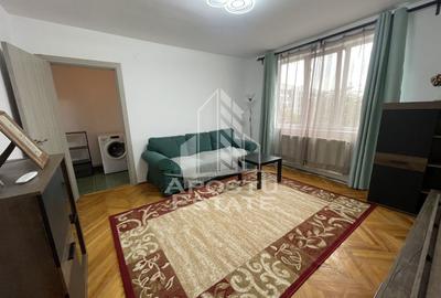 Apartament cu 2 camere semidecomandat, mobilat în Central