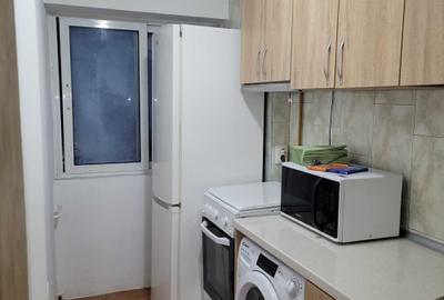 Apartament cu 2 camere semidecomandat în Brâncoveanu