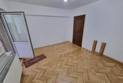 Apartament 2 camere et 1 (ACTIVITATE DE BIROU) zona Biblioteca Judeteana - 2