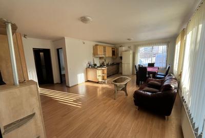 Apartament cu 3 camere decomandat, mobilat în Bună Ziua