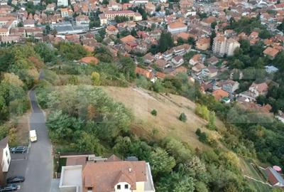 Teren Construcții intravilan de 1000 mp, în Schei