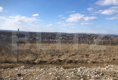 Teren Construcții intravilan de 1000 mp, în Bucium