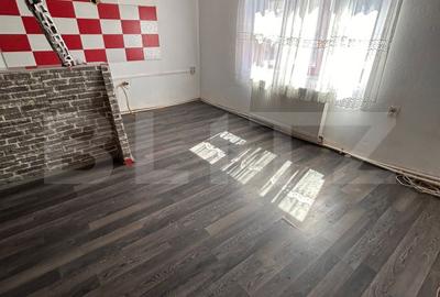 Casă individuală cu 5 camere în Ghirodei