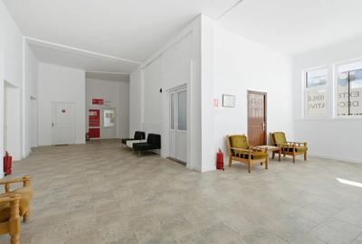 FALEZA NORD cladire multifunctionala 4600 mp cu acces din Bdul Mamaia! - 9