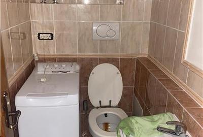 Apartament 3 camere , zona supermarket Lidl (fosta Autogara)et 1 din 3 , 81 mp , - 9