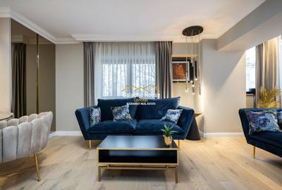 Apartament cu 4 camere decomandat în Central