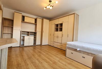 Apartament 3 camere Centrul Civic,renovat,mobilat,vedere Tampa,liber,158000 Euro - 2