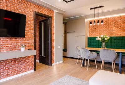 Apartament cu 3 camere semidecomandat, mobilat în Calea Victoriei