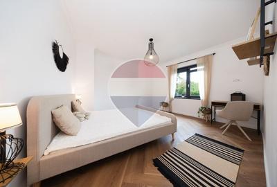 Apartament cu 2 camere semidecomandat, mobilat în Brașovul Vechi
