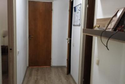 Apartament  de inchiriat 2 camere  langa metrou  1 Decembrie 1918 - 25