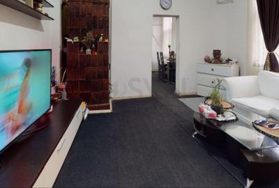 Apartament cu 3 camere semidecomandat, mobilat în Armeneasca