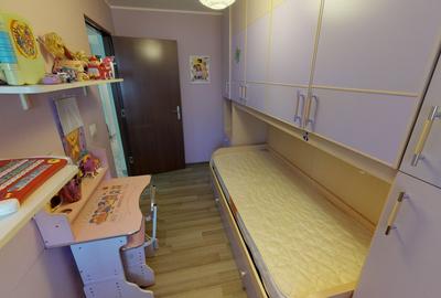 Vanzare-Apartament cu suprafata de 65 mp zona ultracentrala Str. Teatrului - 2