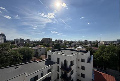 Apartament cu 4 camere semidecomandat în Moșilor