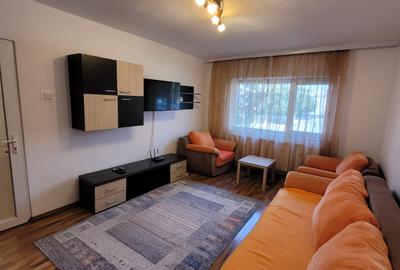 Apartament cu 2 camere decomandat în Sud