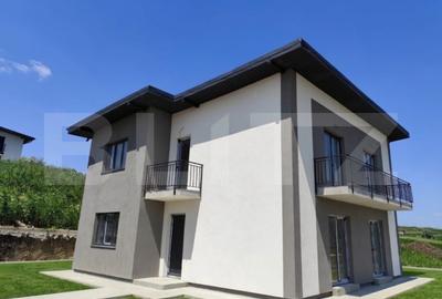 Casă individuală cu 4 camere în Valea Lupului