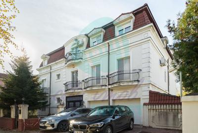Casă individuală cu 9 camere în Pipera
