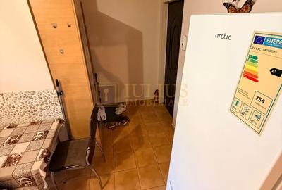2 dormitoare| mansarda inalta| Dambovita langa Lidl| - 8