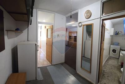 Garsonieră decomandată, mobilată în Sebastian