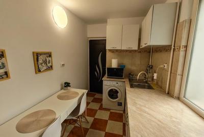 Apartament cu 2 camere decomandat în Cantemir
