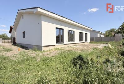 Duplex de vanzare pe parter, 3 camere - Mosnita Veche - Centru - 1