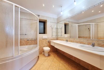 Unfurnished 3-Bedroom Apartment | Arch of Triumph - Kiseleff | Garage & Storage - 17