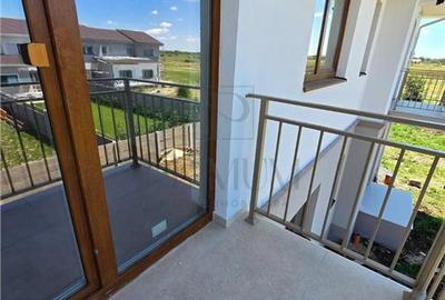 Apartament cu o camera - studio - 33mp utili + balcon - 8