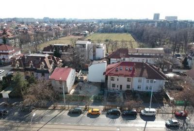 Teren intravilan de 250 mp, în Domenii
