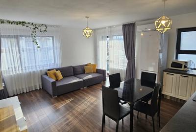 Apartament cu 3 camere semidecomandat, mobilat în Florești
