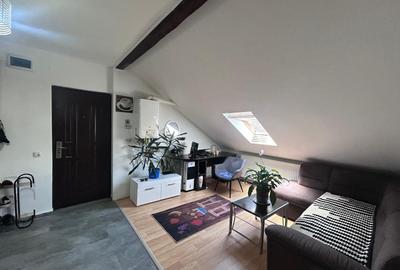 Apartament cu 2 camere semidecomandat în Florești