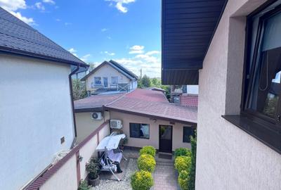 Vila Superba pentru 2 familii /9 Camere /Curte 721 - 11