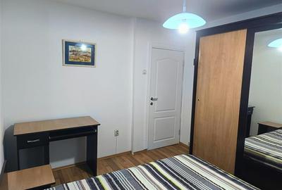 Apartament cu 3 camere decomandat în Dristor