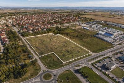 Teren Construcții intravilan de 29258 mp, în Calea Clujului