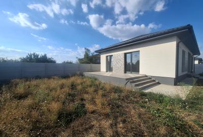 ​Casă individuală cu 4 camere de vânzare – Parter modern în zona Domnești - 28