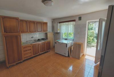 Casa cu 8 camere + 800mp teren Cisnadie zona Centrala - 11
