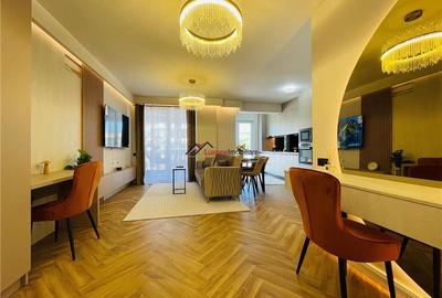 Apartament cu 3 camere semidecomandat, mobilat în Florești