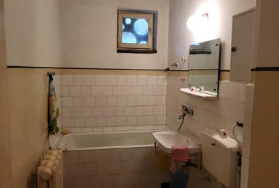 Apartament 2 camere, etaj 1, zonă gara Focsani. - 11