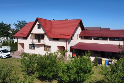 De Vanzare Casa Dumbraveni - 2