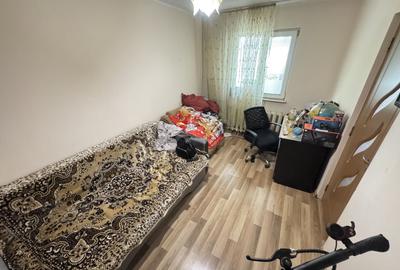 Apartament 2 camere zona Km 4 5 cu Gaze si Boxa - 4