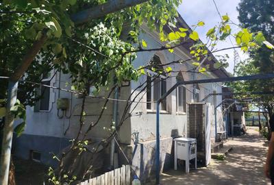 Casă individuală cu 4 camere în Exterior Est