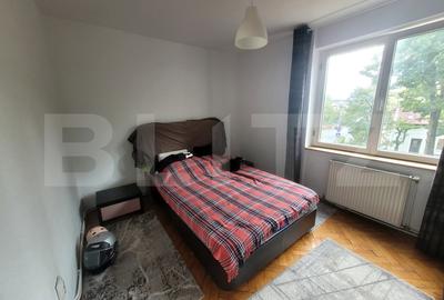 Apartament cu 3 camere semidecomandat, mobilat în Gheorgheni