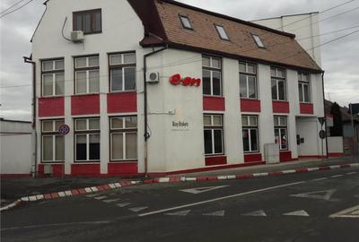 Spatiu Comercial - 450 mp - Piata Cibin - Clinica Medicala - IT - Servicii - 1