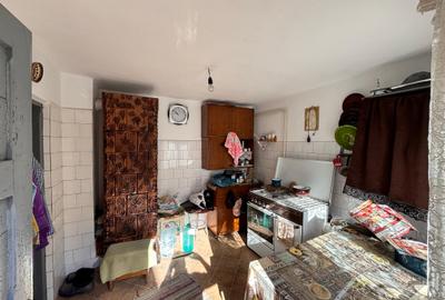 Casă +Teren Rm. Vâlcea str. N. Bălcescu - 15