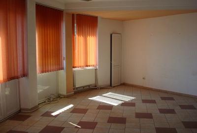 Birou, 96 mp în Universitate - 5
