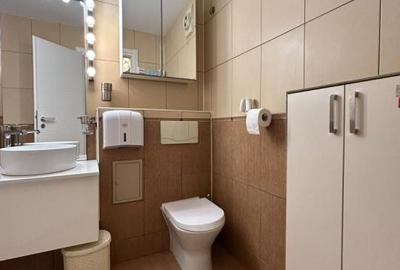 117000euro- 2 camere 56mp Titan -renovat complet - 8